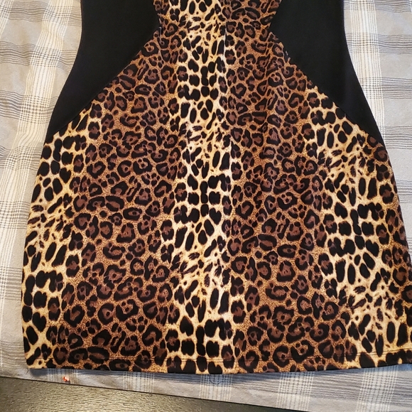 Leppard print dress - Picture 2 of 7